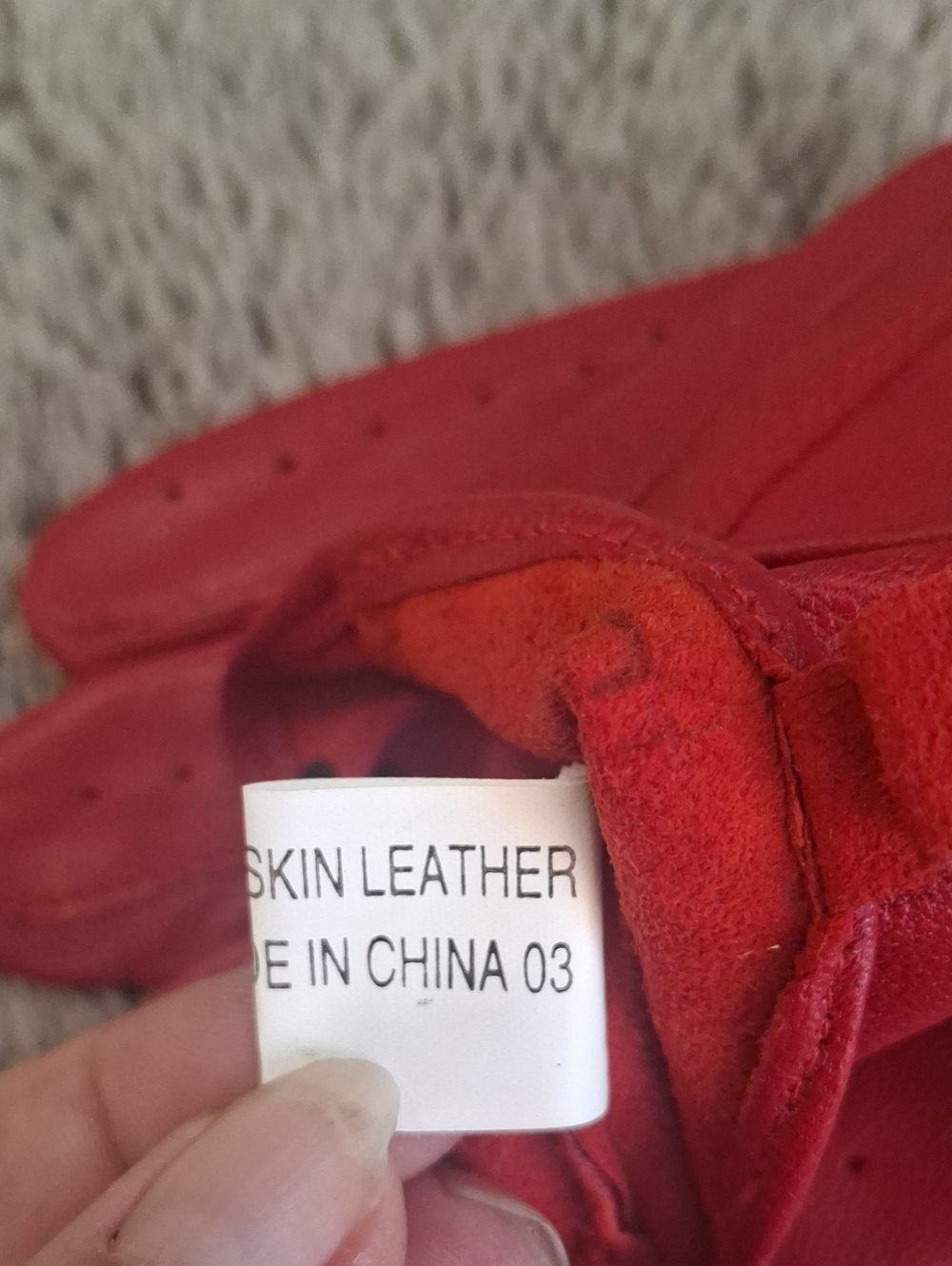 Red Goat Skin Leather Driving Gloves - Picture 6 of 6